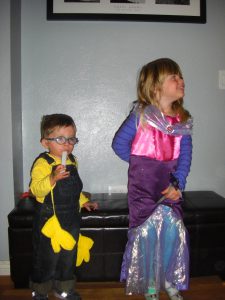 Gribble kids getting ready to trick-or-treat.